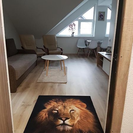 Liuto Apartamentai Juodkrantė Eksteriør billede