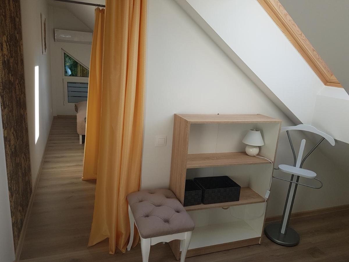 Liuto Apartamentai Juodkrantė Eksteriør billede