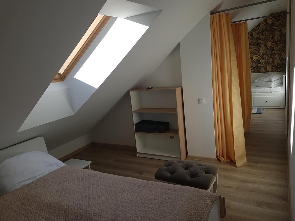 Liuto Apartamentai Juodkrantė Eksteriør billede
