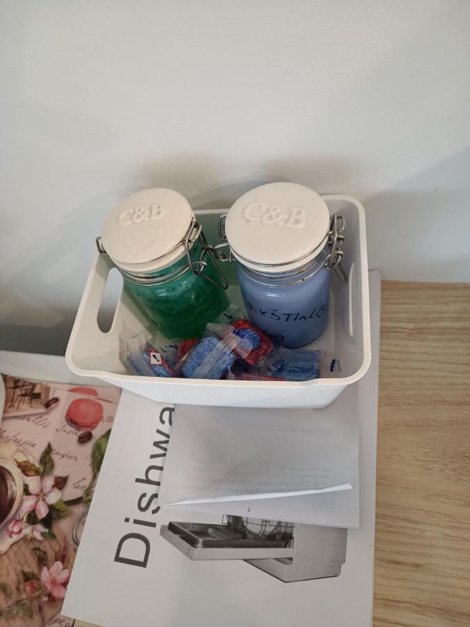 Liuto Apartamentai Juodkrantė Eksteriør billede